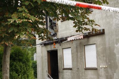 Kuenftige Asylbewerberunterkunft in Remchingen in Brand - Tagbilder